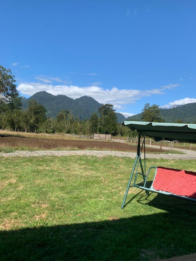 Cabana Del Campo Hornopiren Bagian luar foto
