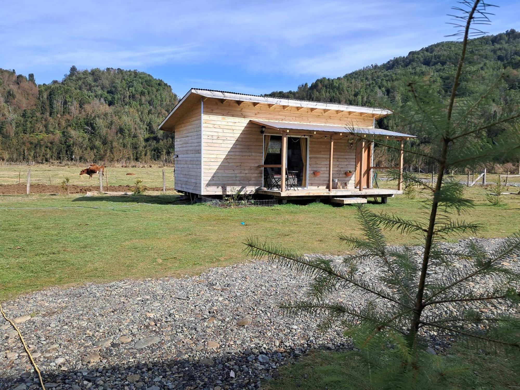 Cabana Del Campo Hornopiren Bagian luar foto